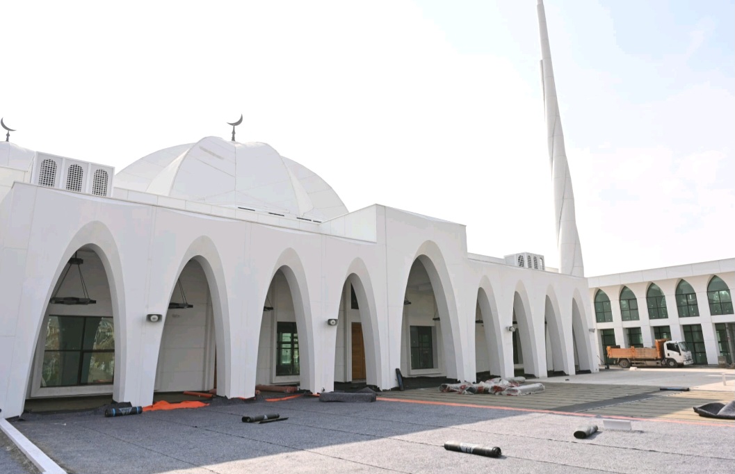 SELÇUKLU KÜLLİYESİ’NDE ÇEVRE VE PEYZAJ DÜZENLEMESİ BAŞLADI