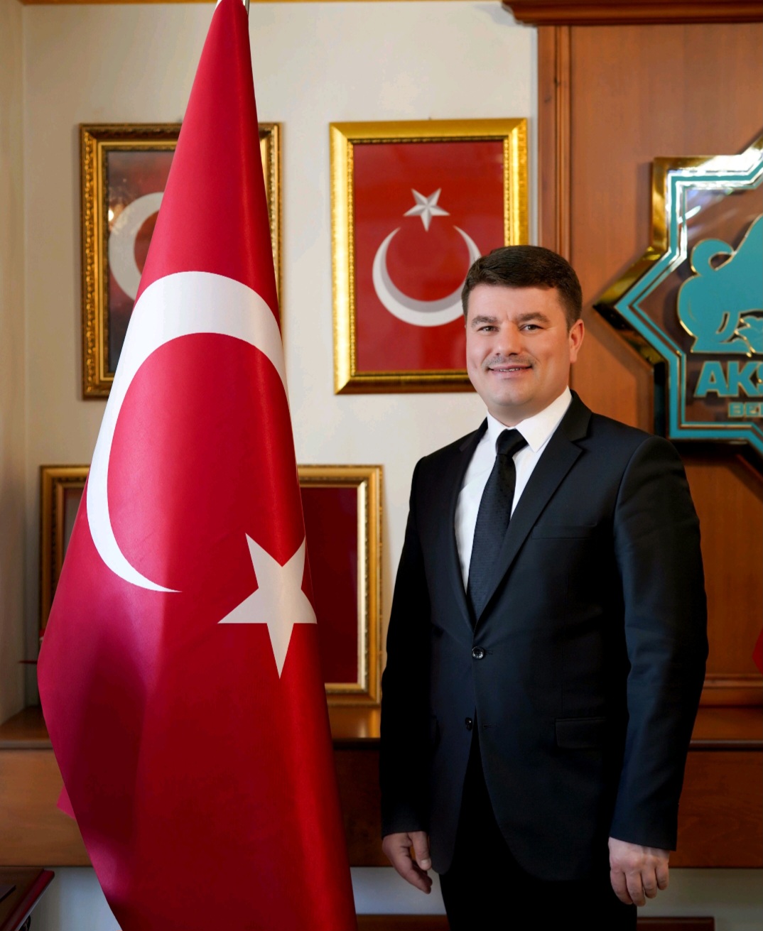 BAŞKAN DİNÇER’İN 24 KASIM ÖĞRETMENLER GÜNÜ MESAJI