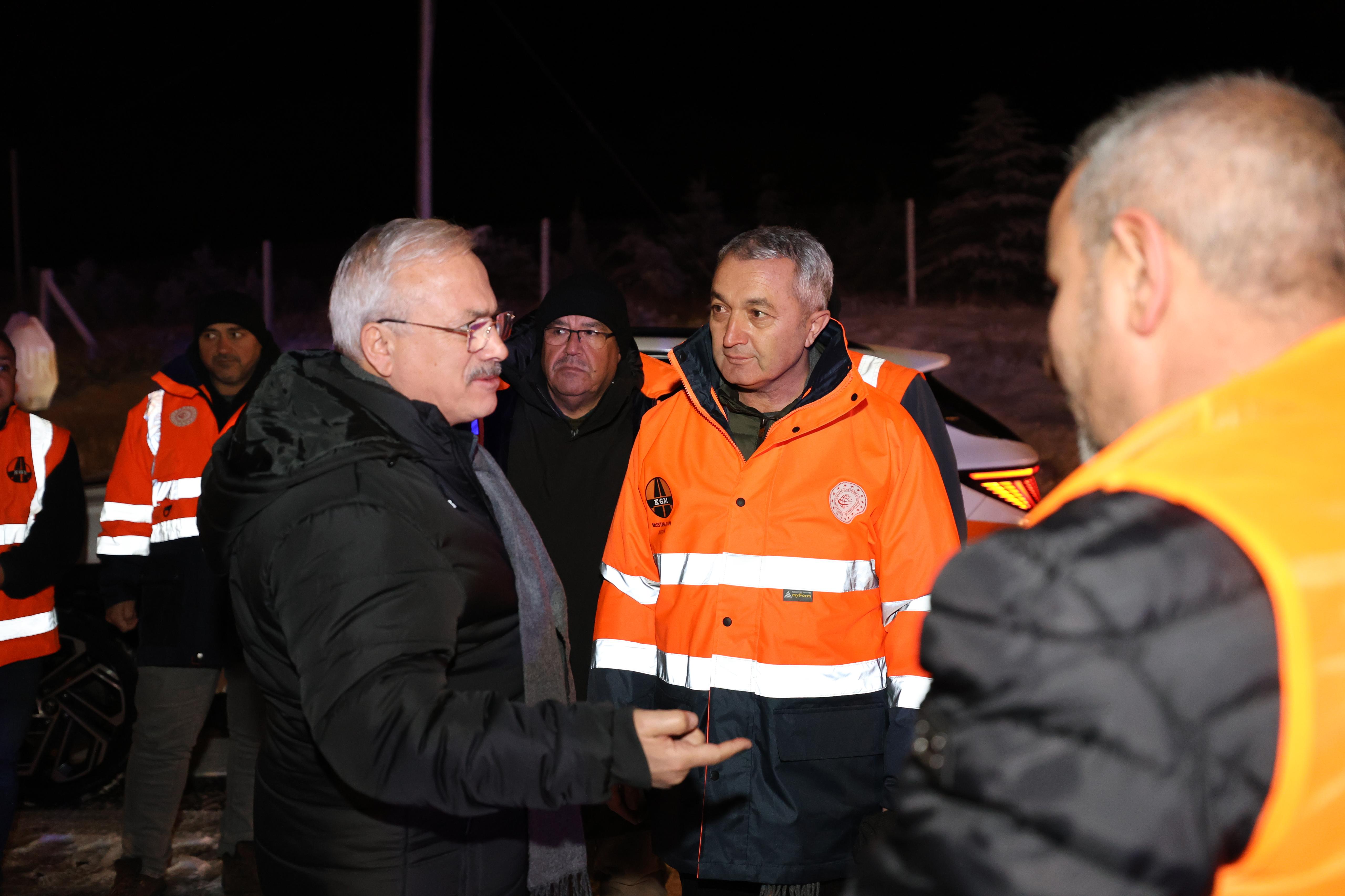 Kış alarmı Aksaray’da eğitime ara verildi, ekipler 7/24 görevde
