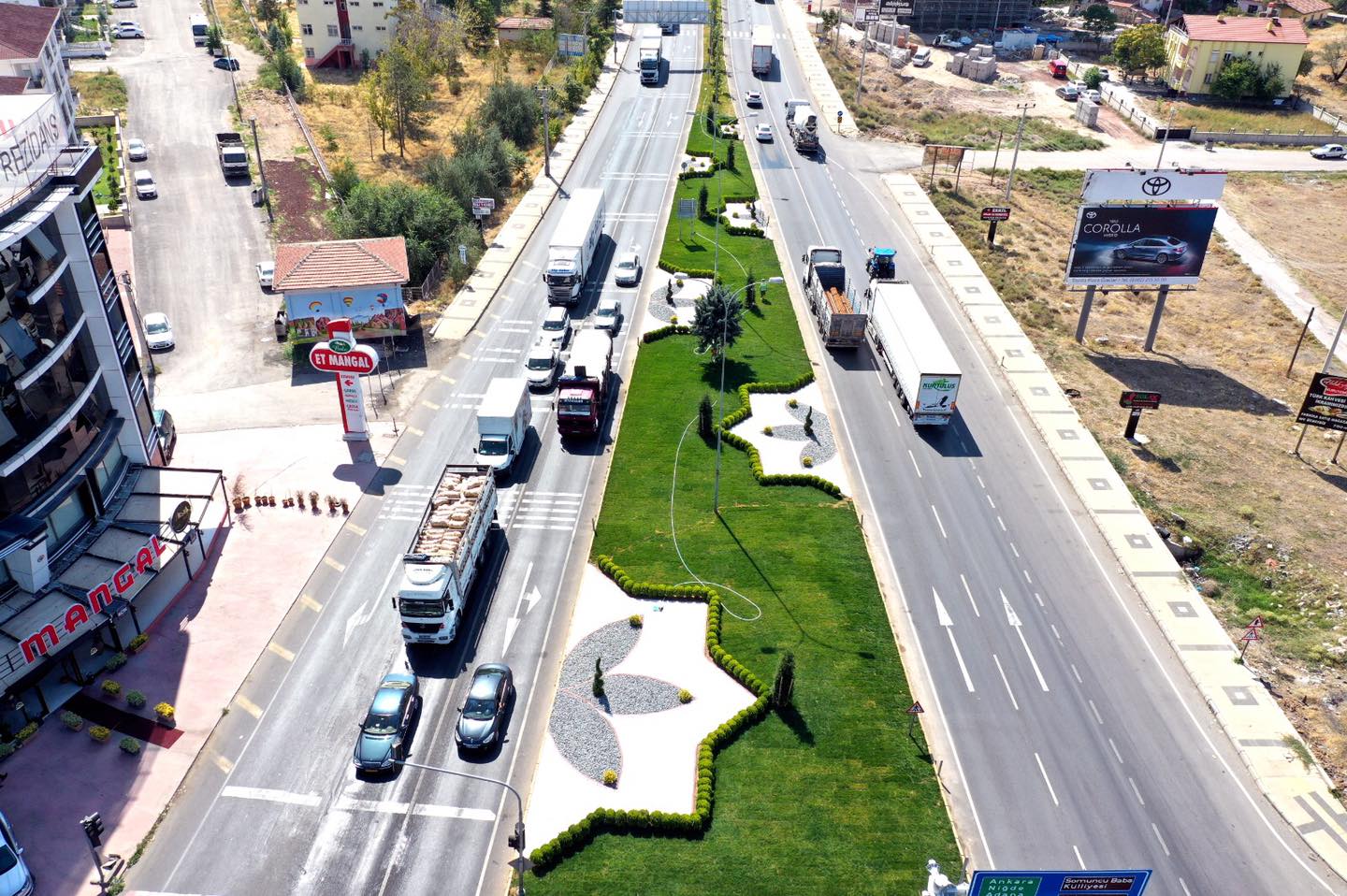 AKSARAY BELEDİYESİ 410 KM’LİK YENİLEMEYLE ŞEHRİN ÇEHRESİNİ DEĞİŞTİRDİ
