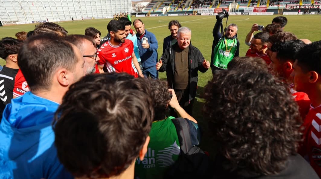 68 Aksaray Spor maçına katılan Vali Murat Duru: Coşkuyu ve Sevinci Paylaştık.