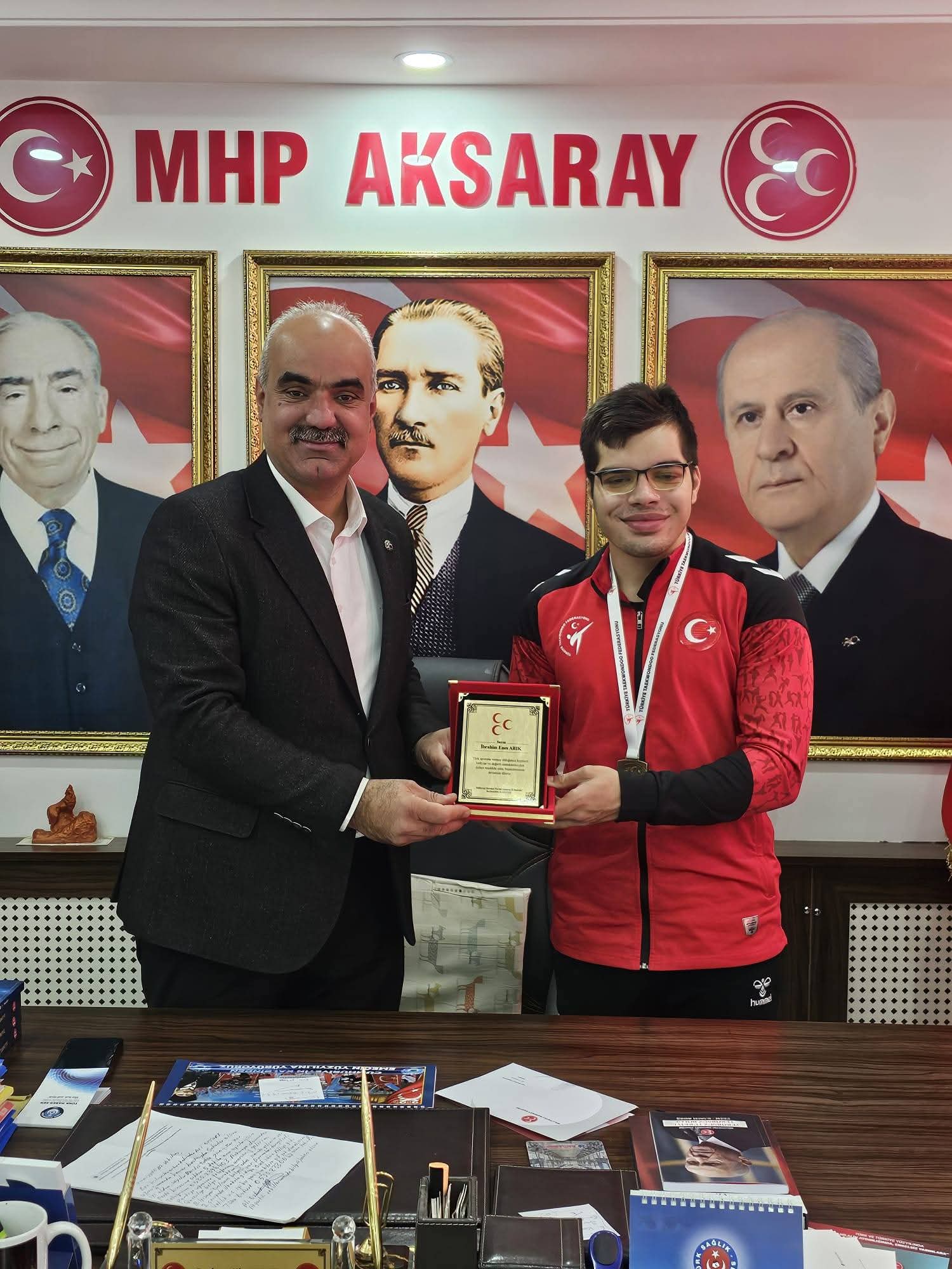 Şampiyon Sporculardan MHP İl Teşkilatına Anlamlı Ziyaret