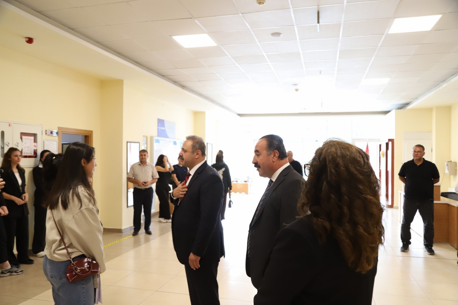 ASÜ Kampüsü ile Mahperi Hatun Kız Öğrenci Yurdu arasına yürüyüş yolu yapıldı