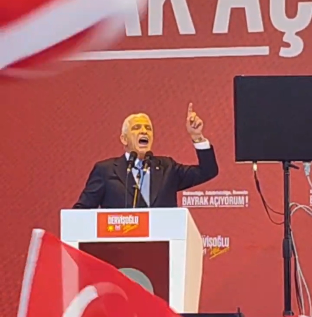 Aksaray’da “Bayrak Açıyoruz” Mitingi Büyük İlgi Gördü