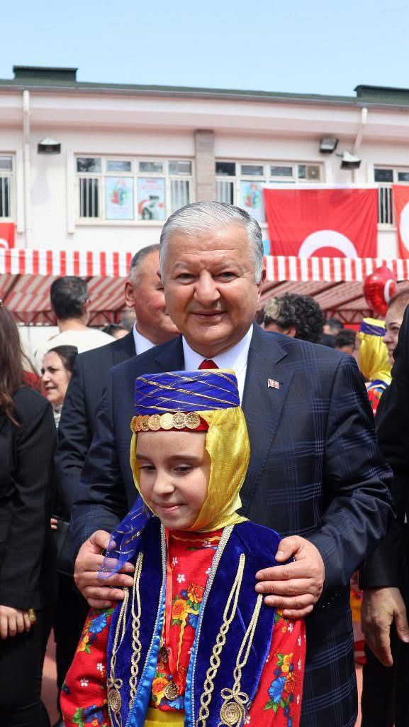 Vali Murat Duru 23 Nisan Ulusal Egemenlik ve Çocuk Bayramı Mesajı yayınladı